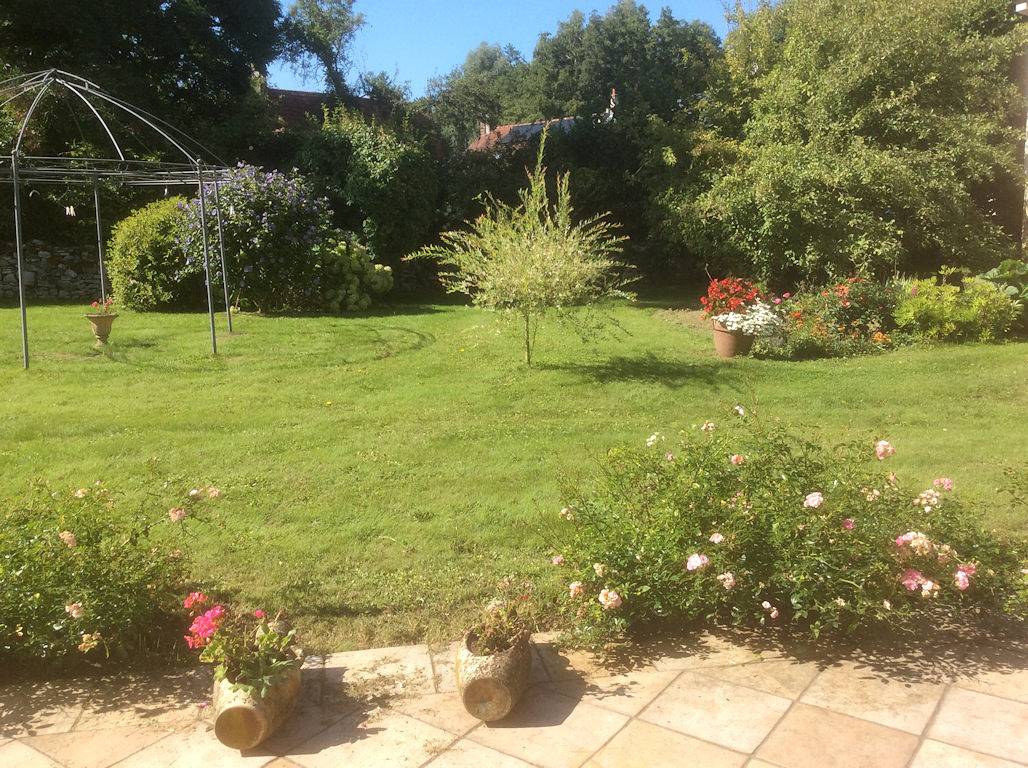 Bed and Breakfast for 3 people with garden in Retheuil, Aisne