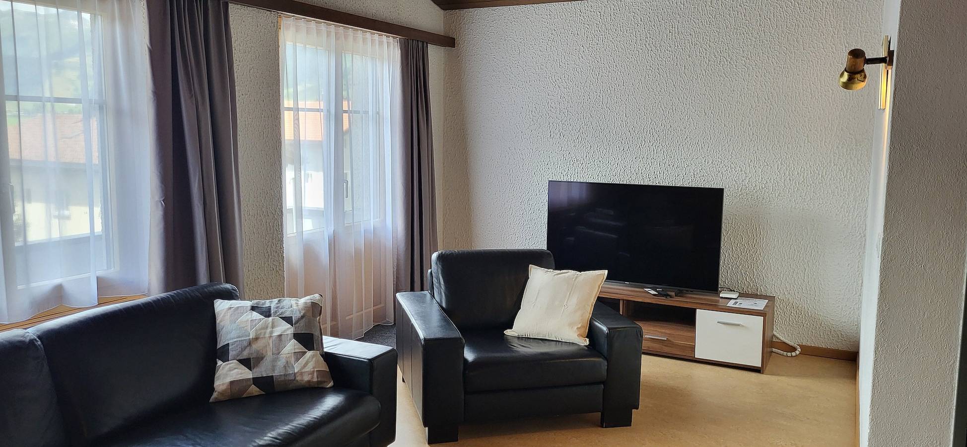 Apartamento vacacional entero, Apartamento de vacaciones para 4 personas con jardín in Sedrun, Tujetsch