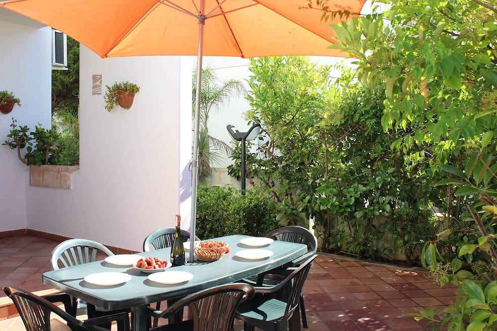 Gallipoli-Baia Verde House Near The Beach in Baia Verde, Gulf of Taranto