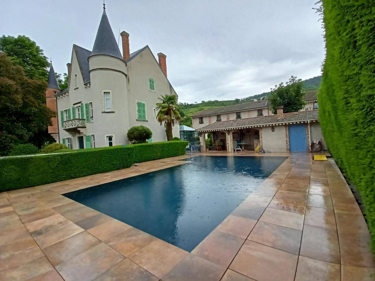 Au Fond de la Cour in Veyre-Monton, Région de Clermont-Ferrand