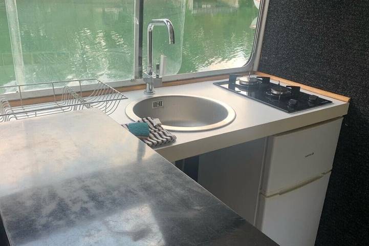 Péniche pour 8 personnes, animaux acceptés dans Seine-et-Marne - 3