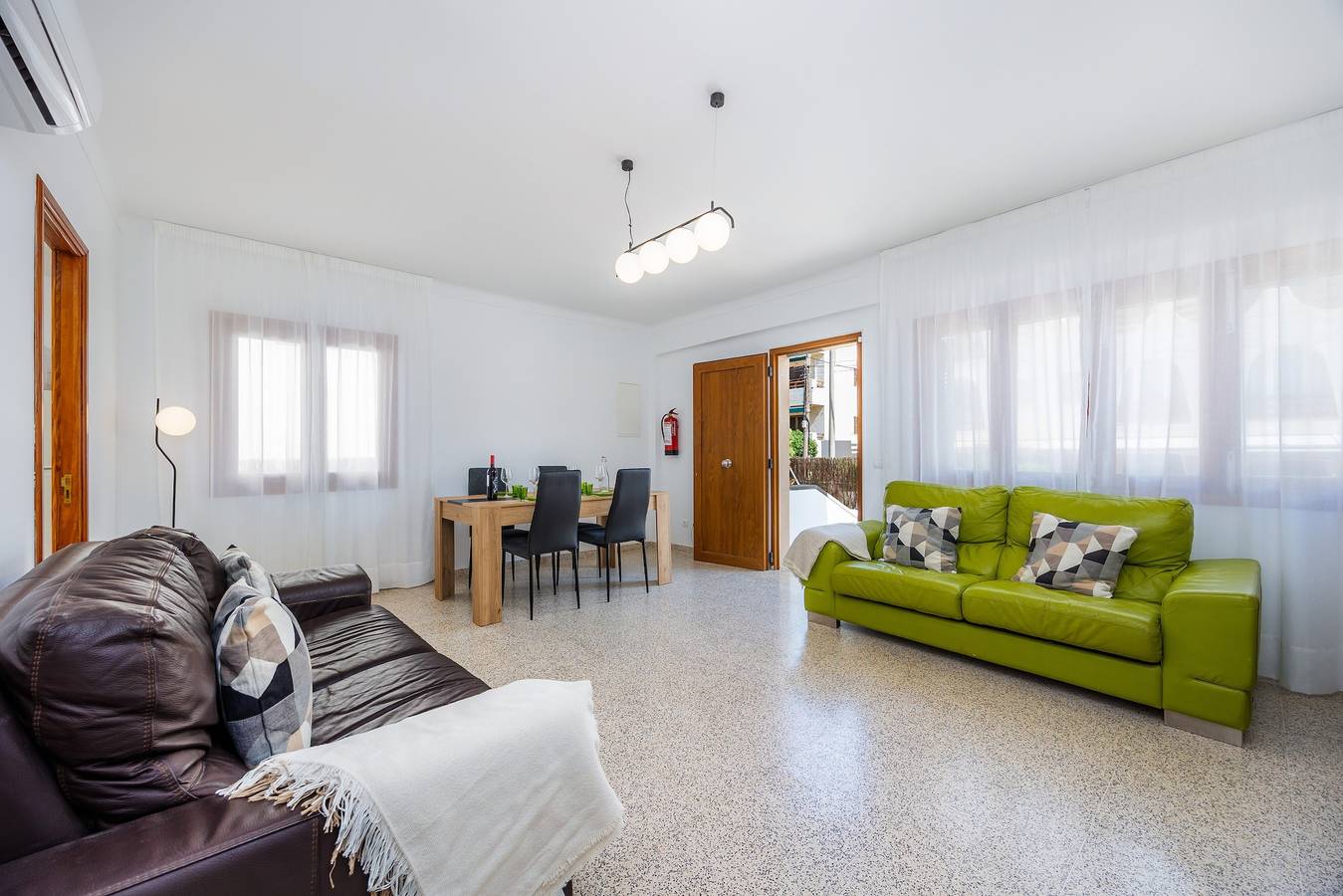 Ganze Wohnung, Ferienwohnung 'Apartamento Imperial' mit Wlan und Klimaanlage in Colònia de Sant Jordi, Ses Salines