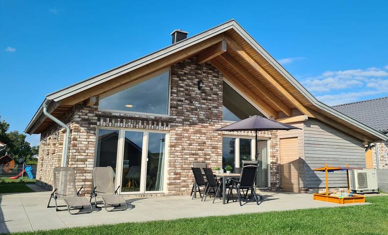Ferienhaus für 4 Personen, mit Terrasse und Garten in Jade - 2