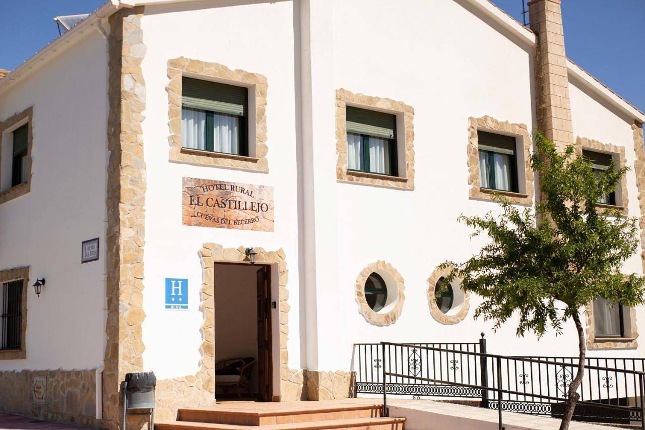 Hotel Rural El Castillejo - A 15 min de Ronda in Cuevas del Becerro, Province de Málaga