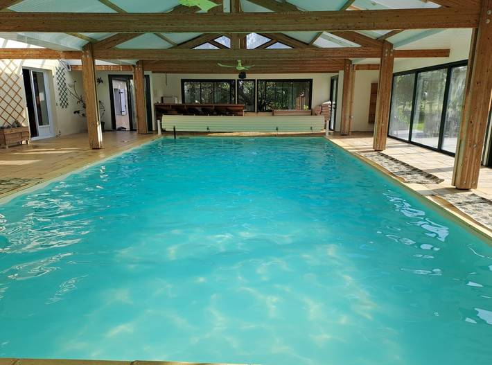 Gîte pour 20 personnes, avec terrasse ainsi que vue sur le lac et jardin - 1