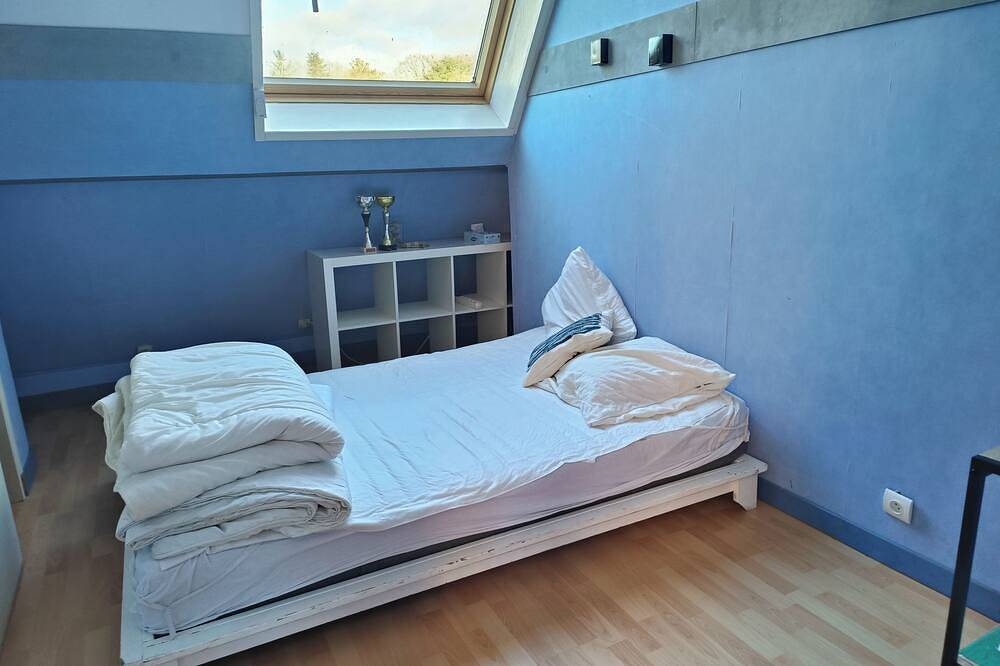 Grande Maison Vacances We piscine Rennes in Noyal-Châtillon-sur-Seiche, Région de Rennes