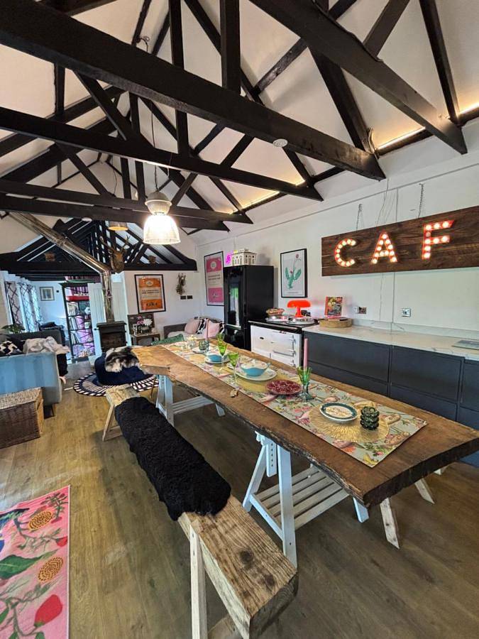 Holiday rental for 6 people, with Balcony and Terrace as well as Garden and View in Hertfordshire