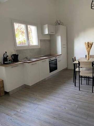 Gîte pour 4 personnes, avec terrasse à Gensac-la-Pallue