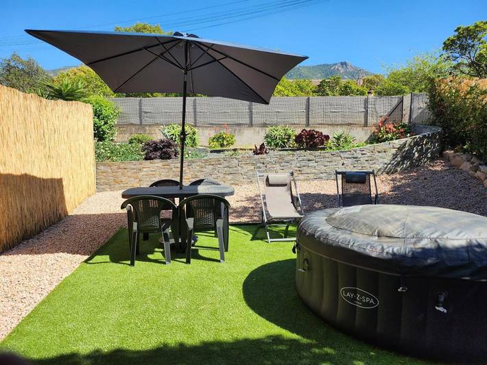 Appartement de vacances pour 4 personnes, avec jacuzzi ainsi que terrasse et jardin, animaux acceptés - 1