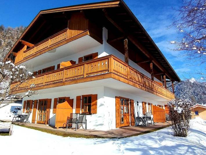 Ferienhaus für 5 Personen, mit Sauna und Balkon in Reit im Winkl