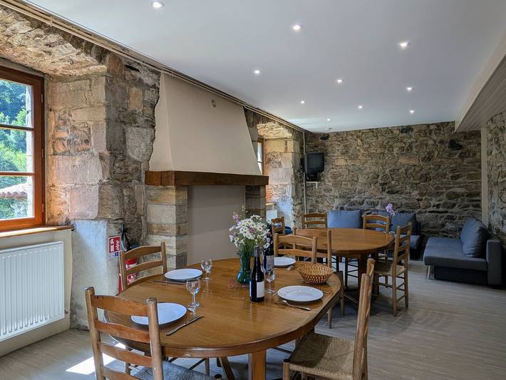 Gîte pour 10 personnes, avec jardin, animaux acceptés en Haute-Loire - 2