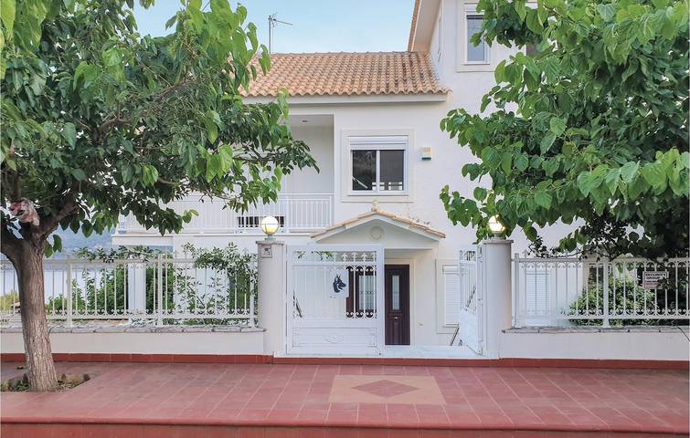 Appartement am Pool mit Terrasse und AC, 400m zur Küste in Theologos, Fthiotida