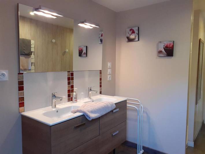 Chambre d’hôte pour 2 personnes, avec jardin ainsi que terrasse et jacuzzi à Seigy - 2