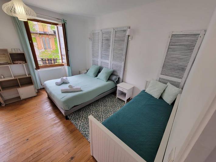 Location de vacances pour 2 personnes, avec terrasse et vue à Gagnac-sur-Cère - 3