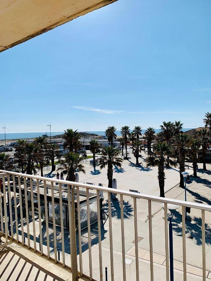 Gîte pour 6 personnes, avec vue et terrasse, animaux acceptés dans Office De Tourisme Saint Pierre La Mer - 4