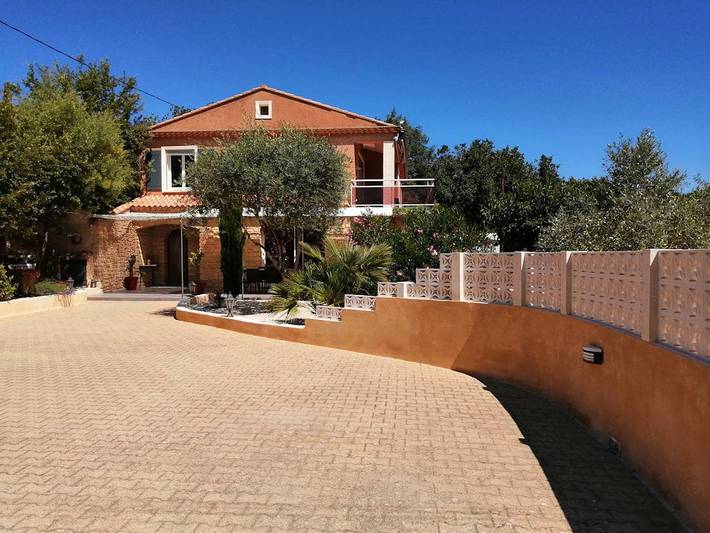 Location de vacances pour 2 personnes, avec piscine et jardin à Vaison-la-Romaine - 2