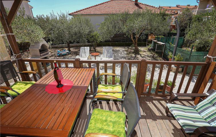 Camping für 4 Personen, mit Garten in Dalmatien - 2