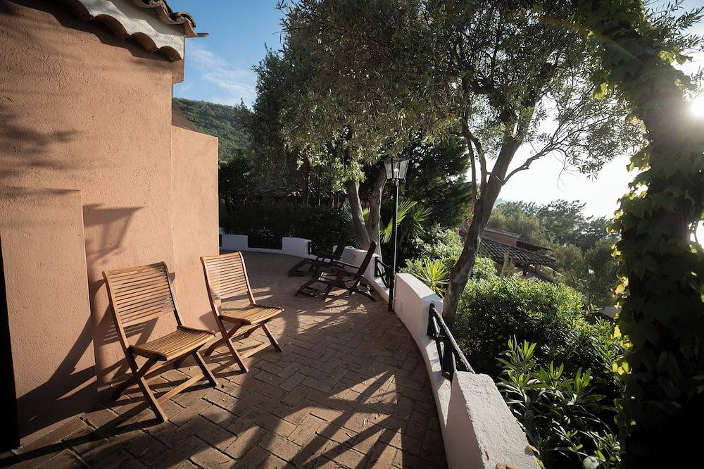 Dream Vacation in Calabria: Villa with Patio 200 Meters from the Sea Free Parking in Parghelia, Vibo Valentia Provinz