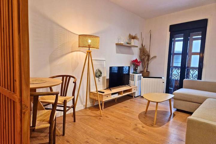 Holiday apartment for 3 people, with balcony - 1