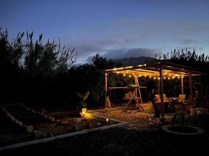 Camping pour 2 personnes, avec Terrasse et Jardin ainsi que Piscine et Vue