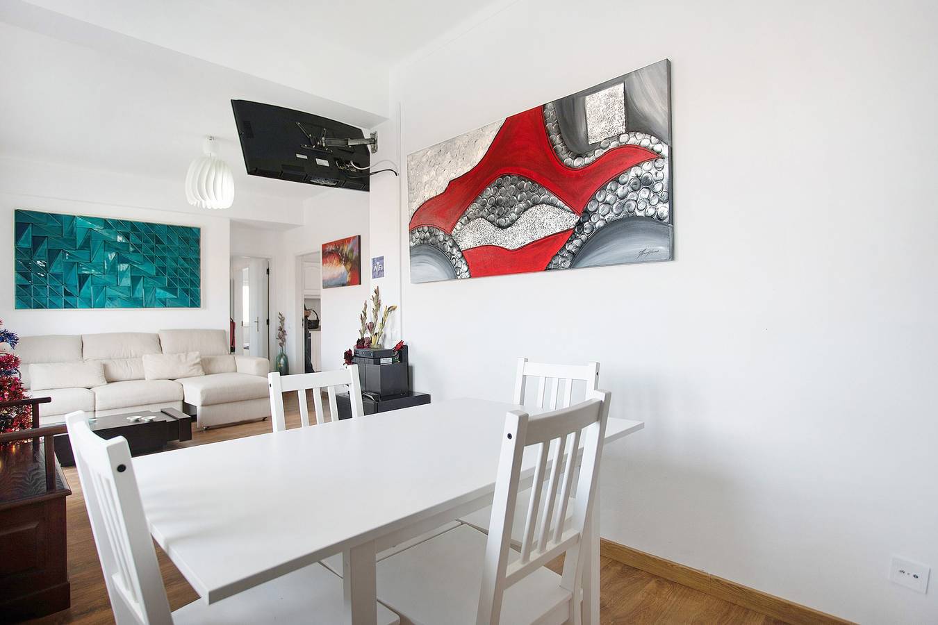 Apartamento inteiro, Apartamento de Férias "Da Alegria" com Terraço Privado, Varanda e Wi-Fi in Caldas da Rainha, Leiria distrito