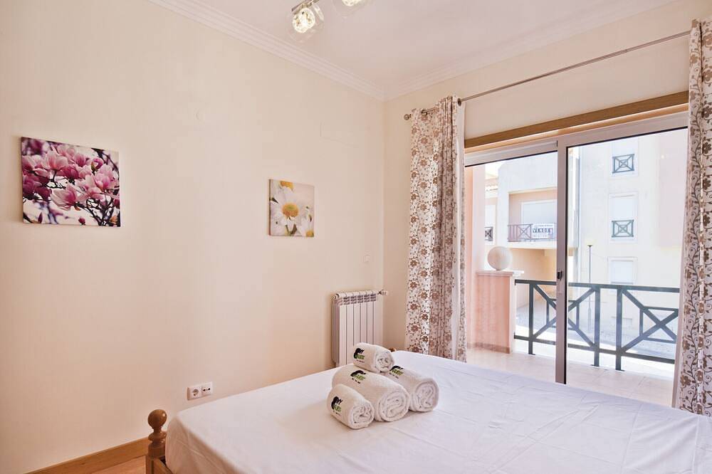 Sesimbra Sea View Villa (C110) in Praia do Ouro, Sesimbra (Castelo)