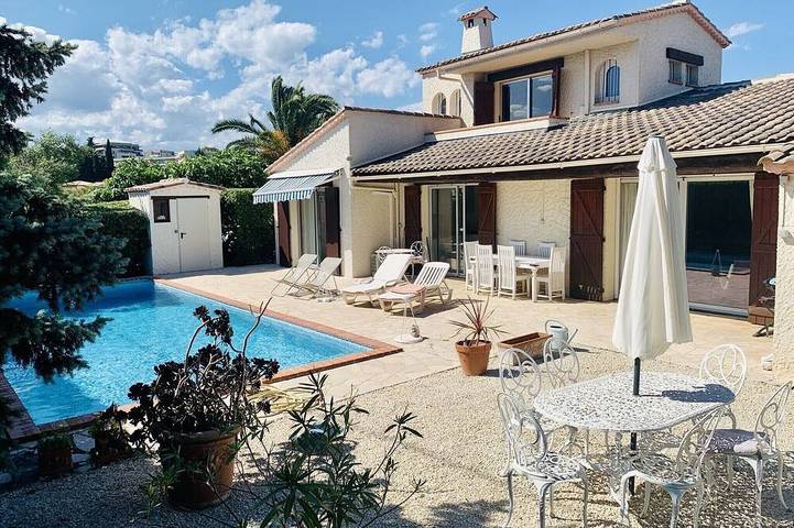 Ferienhaus für 8 Personen, mit Garten, mit Haustier in Antibes