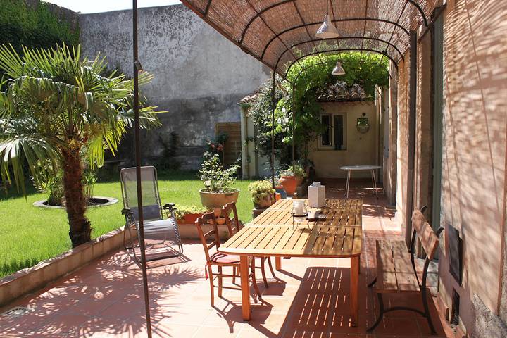 Gîte pour 15 personnes, avec terrasse et jardin