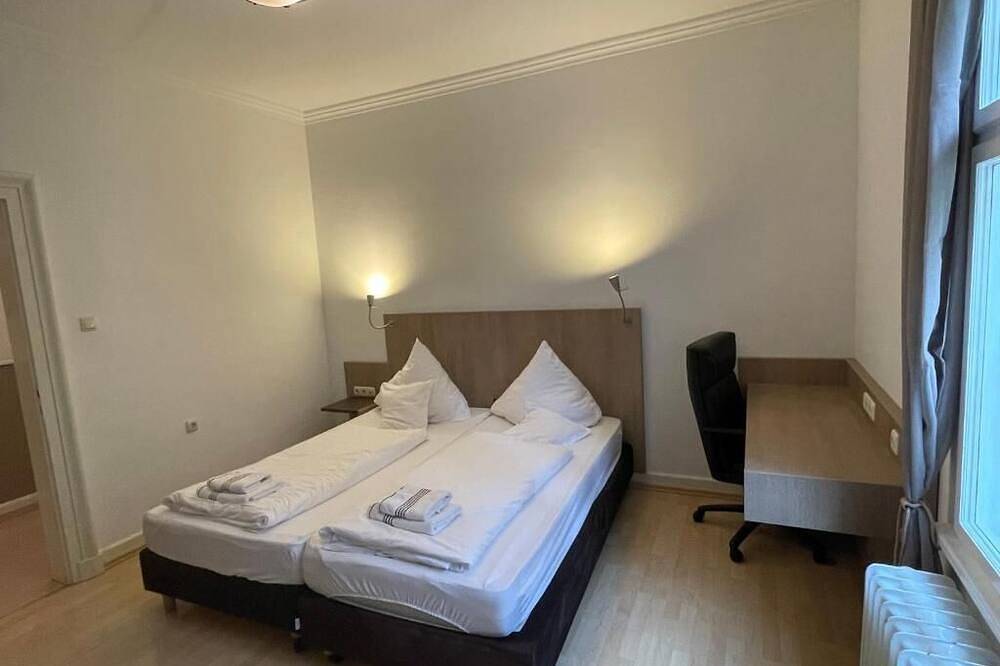 Ganze Wohnung, Verwalterwohnhaus Kammerburg / Fewo Rheinberg #1 / 3Zkbb, Grillplatz in Lorch, Rheingau-Taunus-Kreis