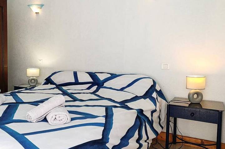 Location de vacances pour 6 personnes, avec jardin à Lacave - 3