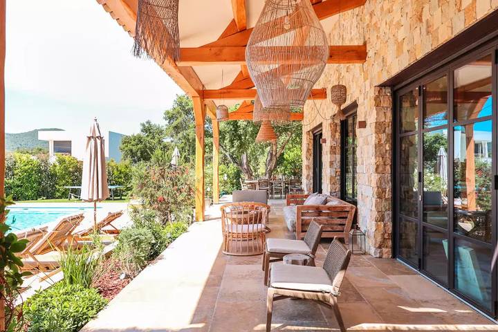 Location de vacances pour 12 personnes, avec jardin dans Pinarellu - 4