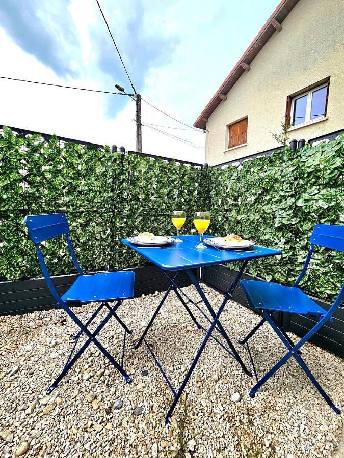 Gîte pour 4 personnes, avec terrasse dans Saint-Julien-sur-Reyssouze - 4