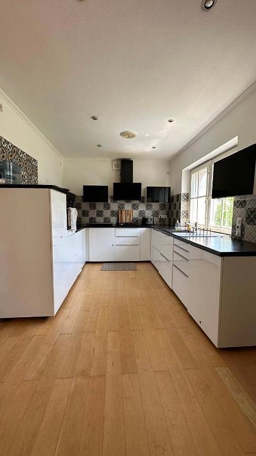 Vakantiewoning voor 4 personen, with Balkon and Terras as well as Tuin and Uitzicht in Dreieich