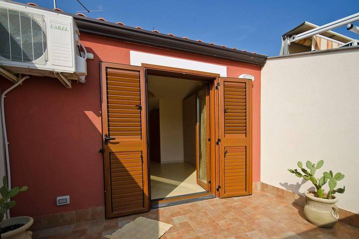 Gîte pour 6 personnes, avec terrasse et vue sur l’océan à Acireale - 4