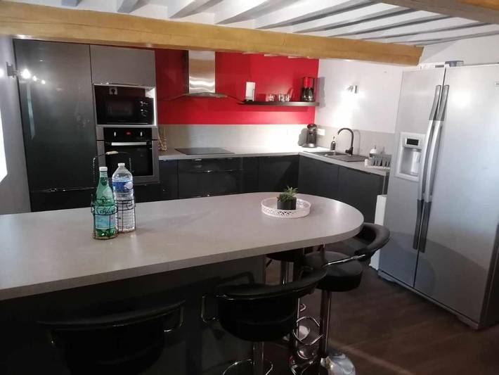 Location de vacances pour 8 personnes, avec piscine et terrasse à Saint-Pierre-des-Ifs