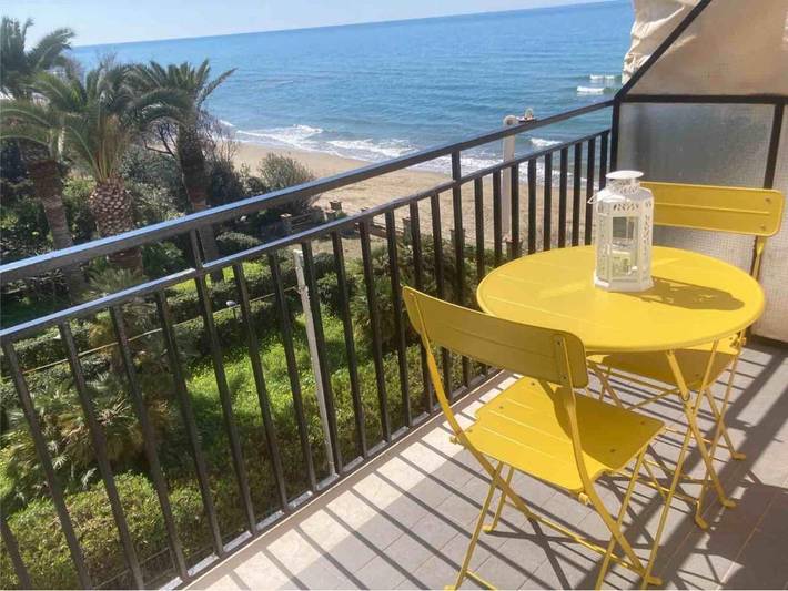 Ferienwohnung für 7 Personen, mit Balkon und Terrasse sowie Ausblick in San Mauro Cilento