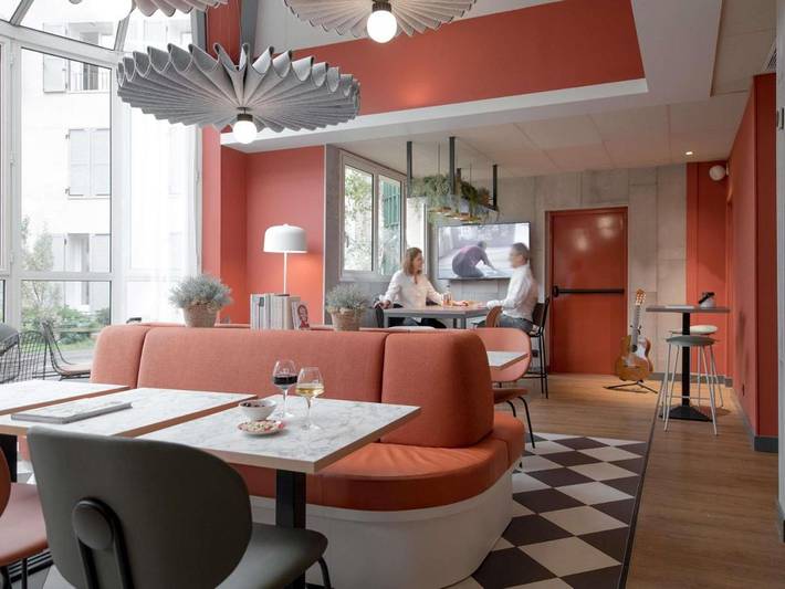 Hôtel pour 2 personnes, animaux acceptés à Rueil-Malmaison - 2