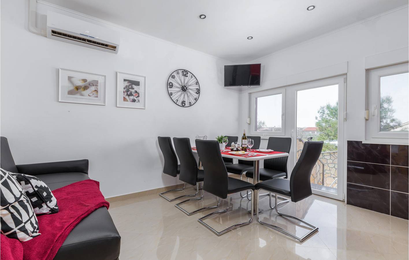 Gemütliche 1-Zimmer-Wohnung mit Terrasse, in der Nähe des FKK-Strandes in Barbariga, Südküste Istrien