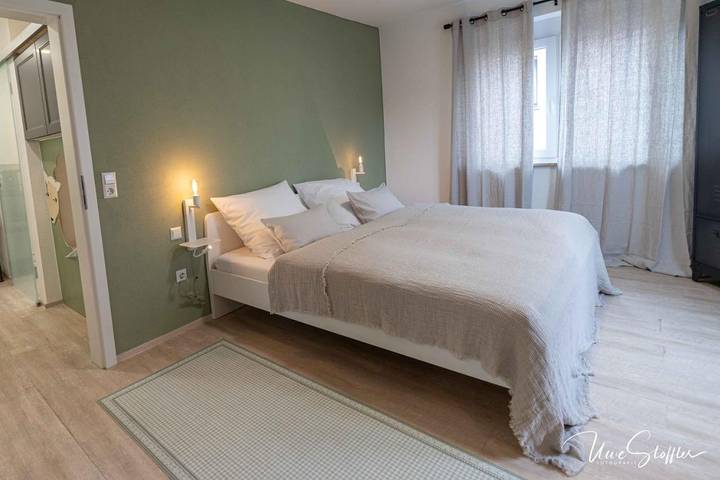 Ferienwohnung für 12 Personen, mit Balkon und Terrasse sowie Garten in Obersulm