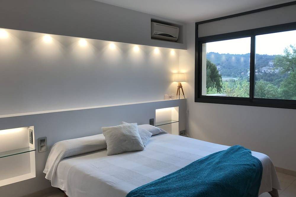 Last-Minute-Angebot Haus für 8-9 Personen, 25 Minuten von Barcelona, Montserrat usw. in Abrera, Barcelona Binnenland