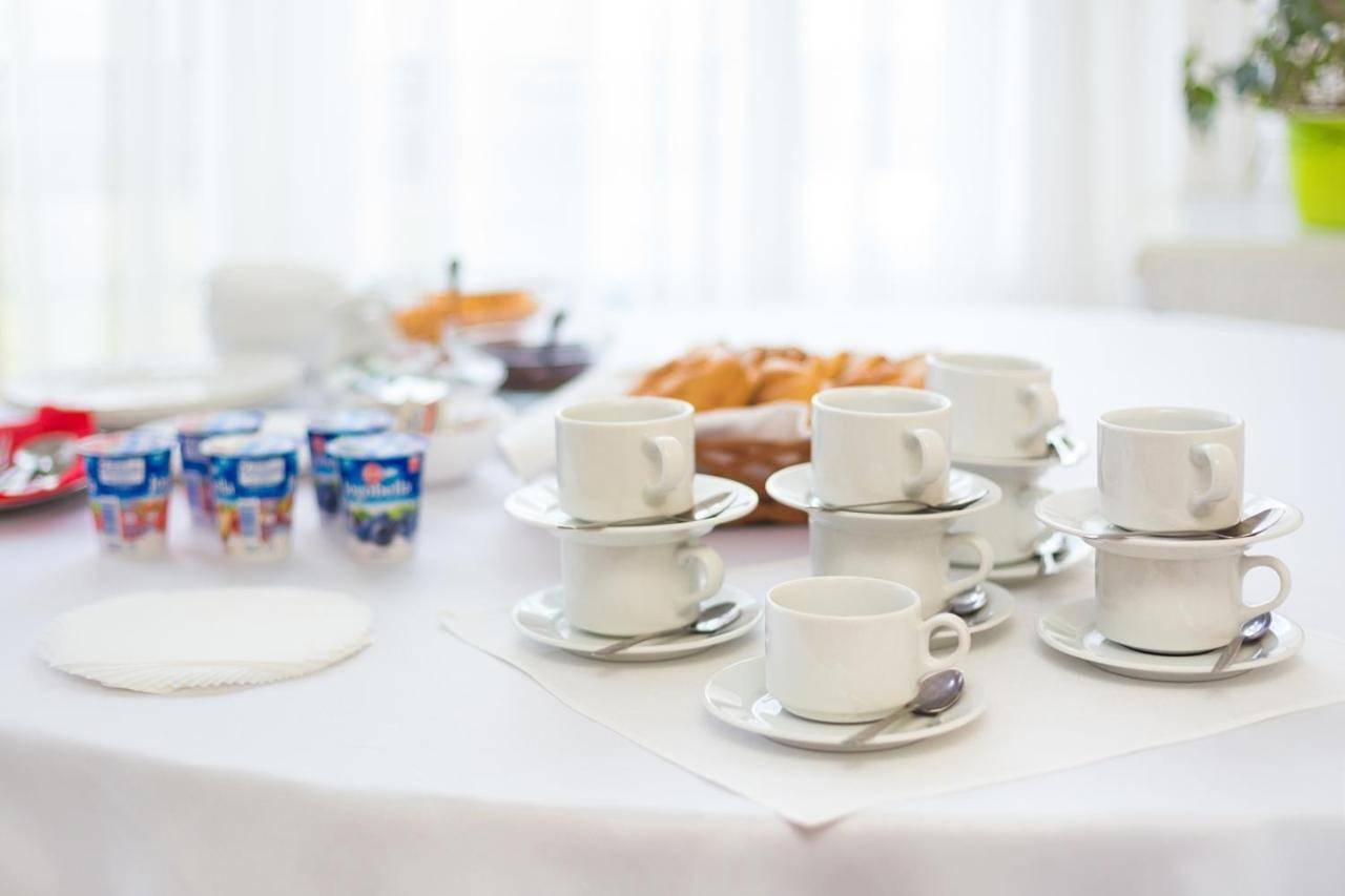 Dom Turystyczny Indigo - Hotel Pracowniczy in Kraków, Małopolska