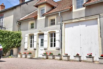 Maison d’hôte pour 2 personnes, avec vue ainsi que jardin et terrasse à Auxy