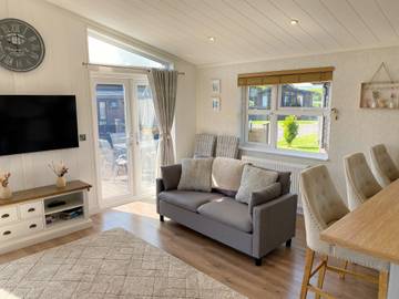Lodge for 6 People in Runswick Bay, North Yorkshire, Photo 4