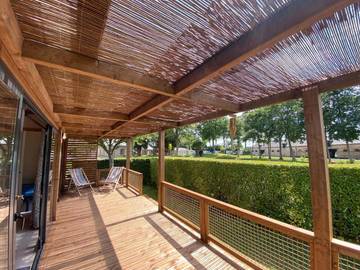 Gîte pour 5 personnes, avec vue et vue sur le lac ainsi que jardin et terrasse à Bec-de-Mortagne