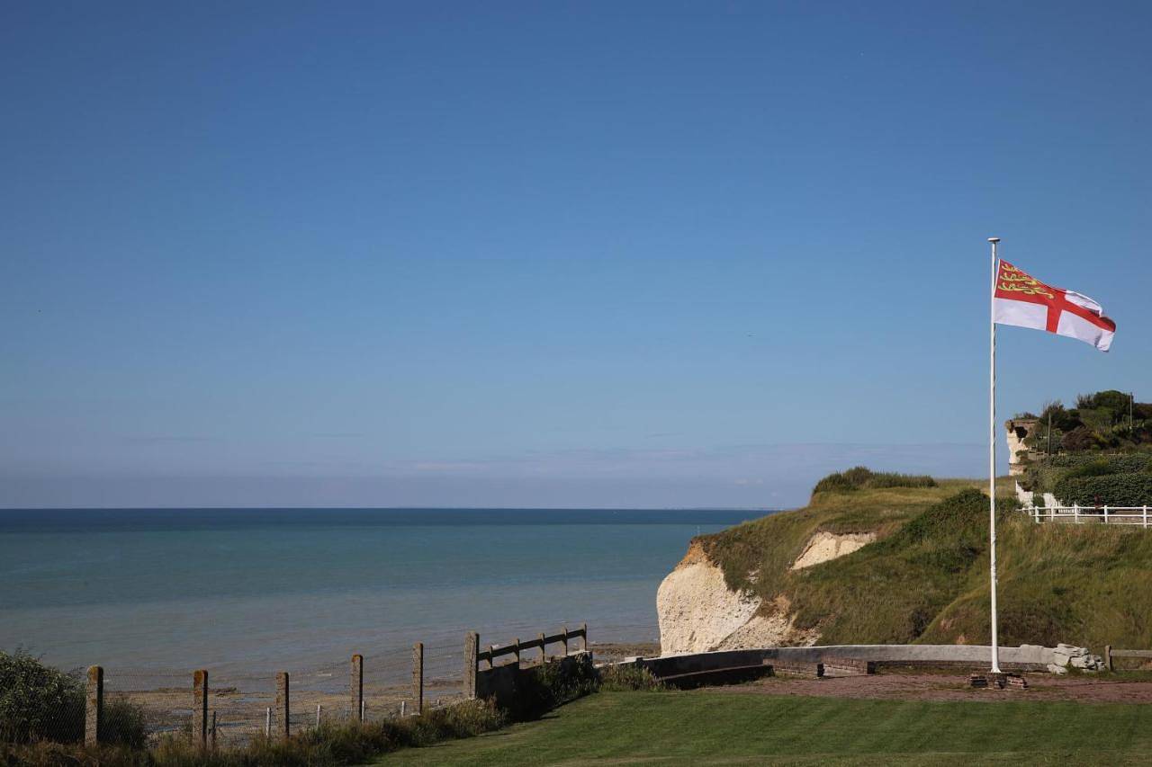 Hotel Royal Albion in Mesnil-Val Plage, Criel-sur-Mer
