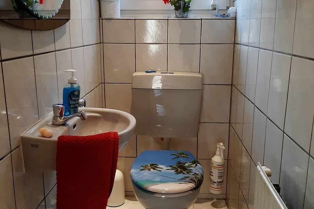 Ganze Wohnung, Appartement/Fewo, Dusche und Bad, Wc, 3 Schlafräum - Ferienwohnung Hecker in Waldbreitbach, Rheinland-Pfalz