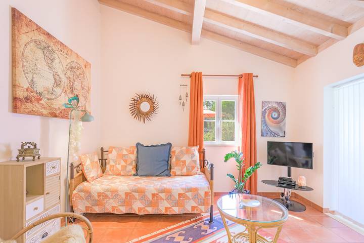 Holiday Home 'Canto Do Sol - Selão Da Eira' with Sea View, Shared Pool, and Wi-Fi in São Teotónio, Costa Alentejana