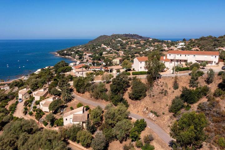 Location de vacances pour 4 personnes, avec piscine et terrasse dans Plage de Tiuccia - 3