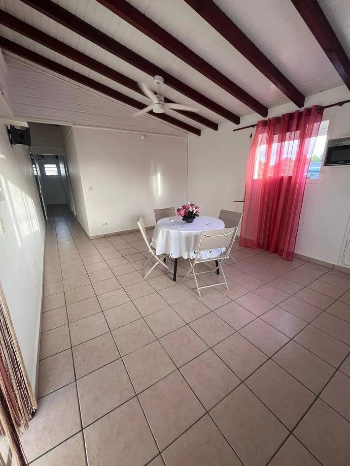 Apartamento entero, Apartamento Les Abymes 56 m² con Terraza in Les Abymes, Guadalupe
