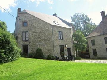 Gîte pour 6 personnes, avec jardin et terrasse, animaux acceptés à Viroinval